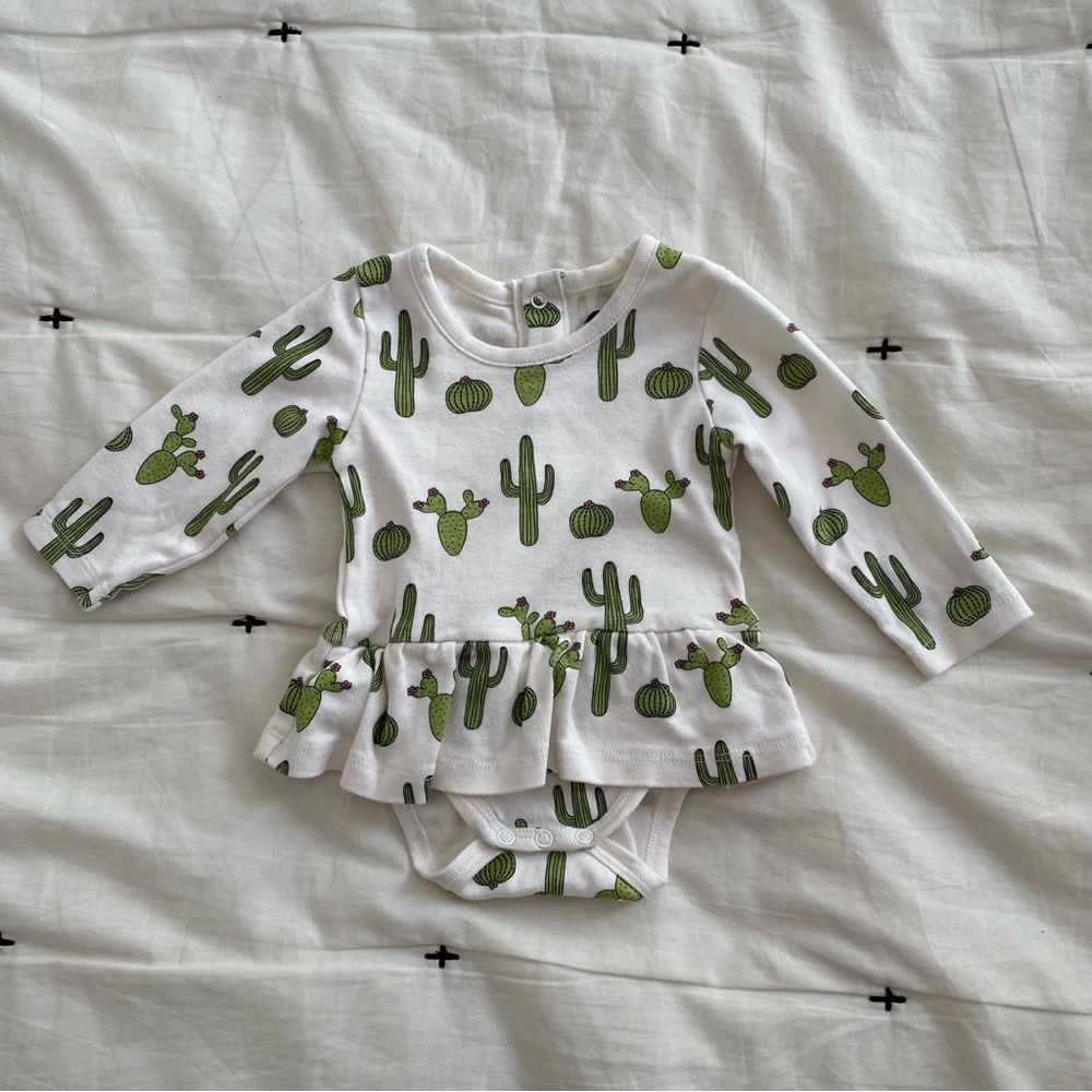 Monica + Andy Cactus Baby One-Piece Bodysuit 0-3 Months Long sleeve ruffle NWOT